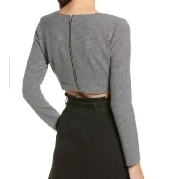 WAYF‎ Fae Check Crop Top - Picture 3 of 10